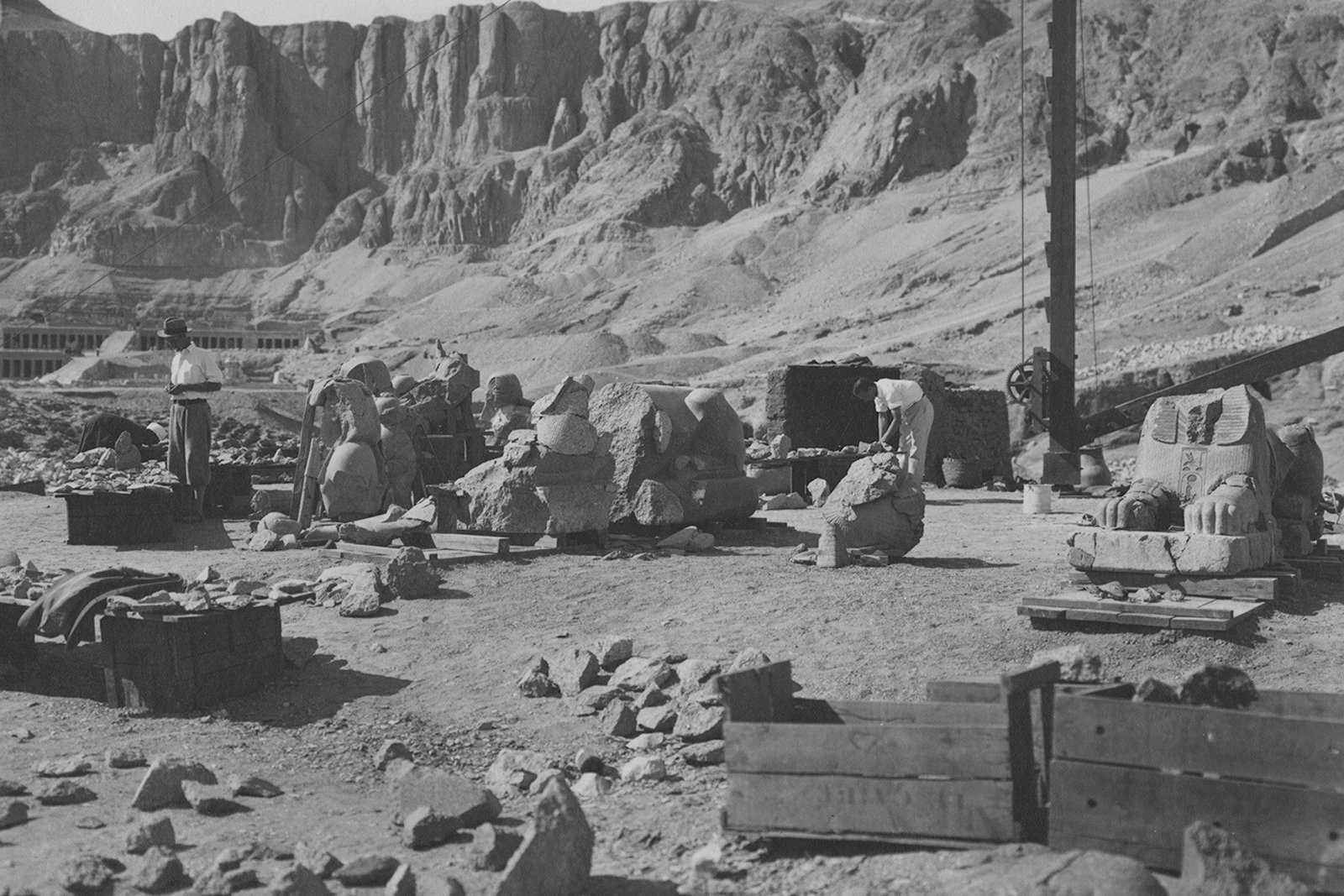 assembling-hatshepsut-fragments Assembling Hatshepsut Fragments