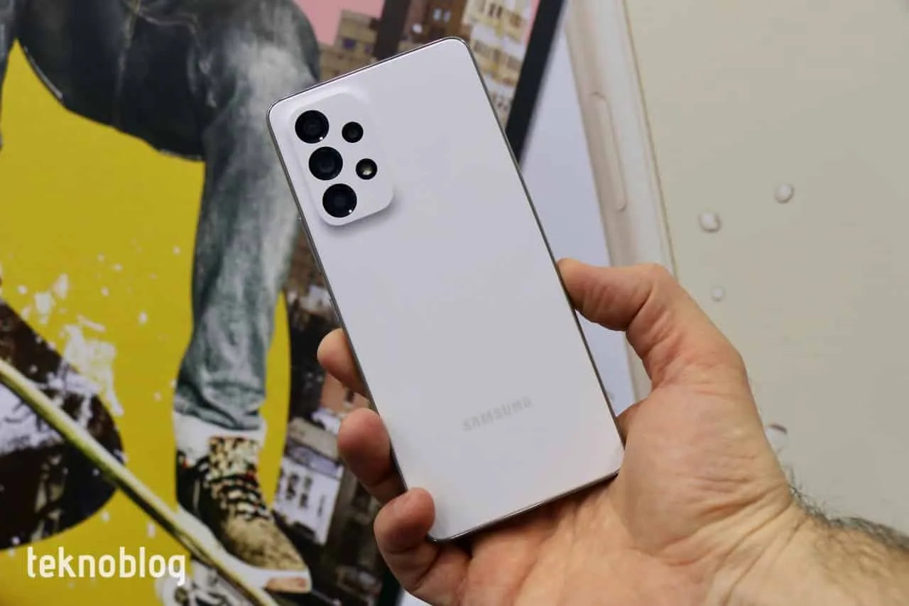 Galaxy A53 ve A55 için yeni bir güncellemenin dağıtımına başlandı.