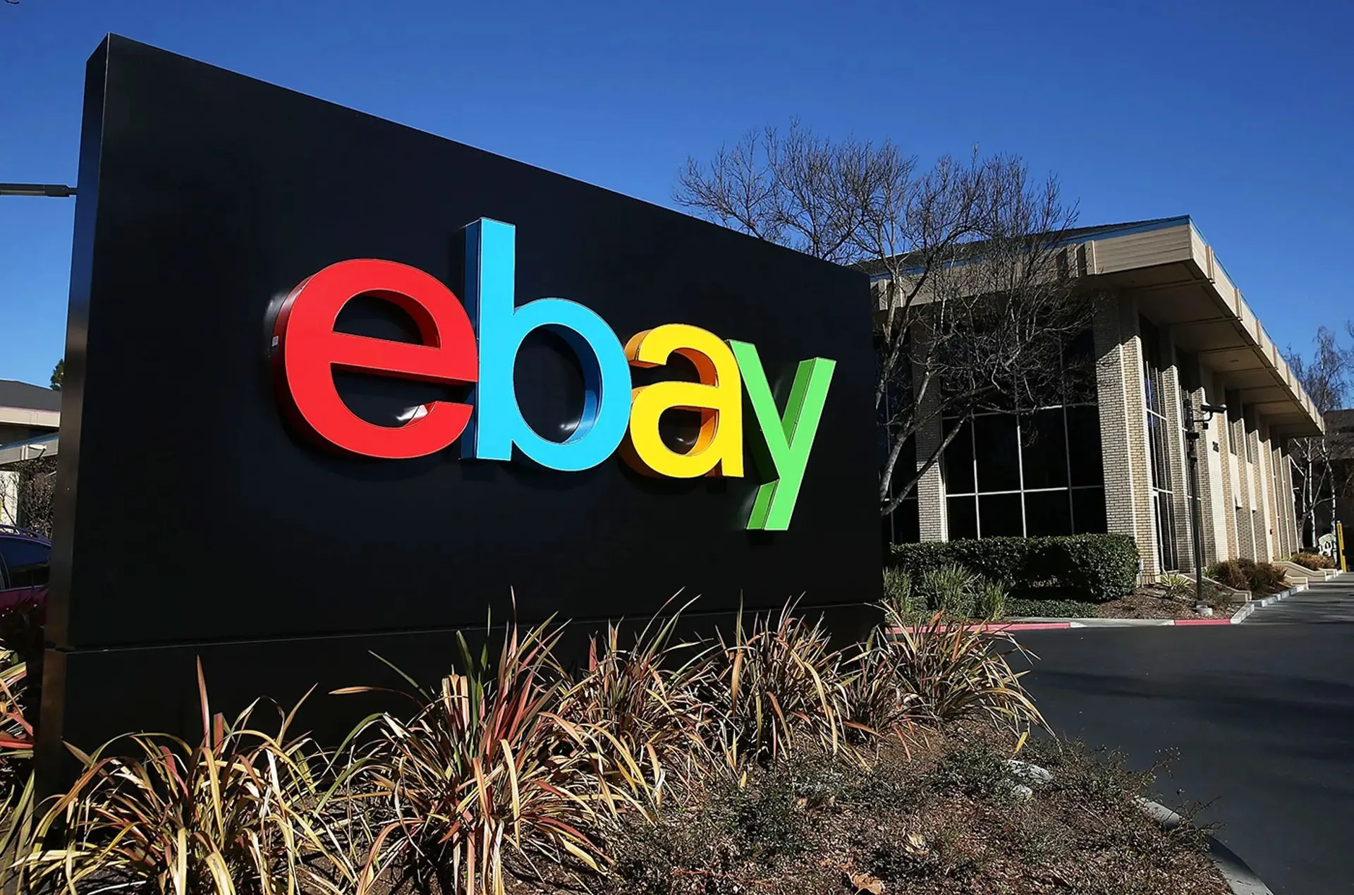 eBay, GameStop’un büyük satın alma teklifini geri çevirdi.