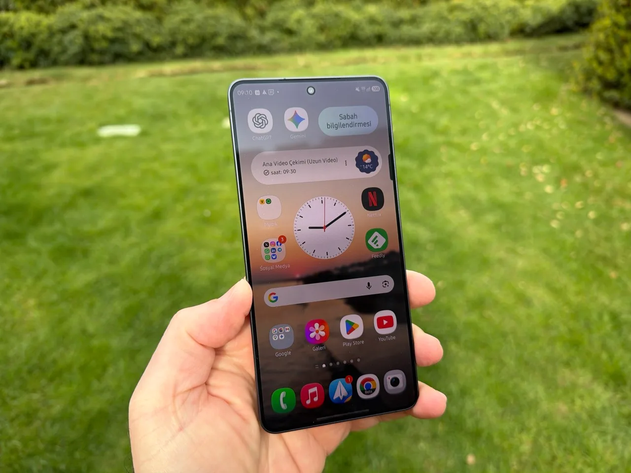 Galaxy S26 serisinde One UI 9 beta süreci genişliyor.