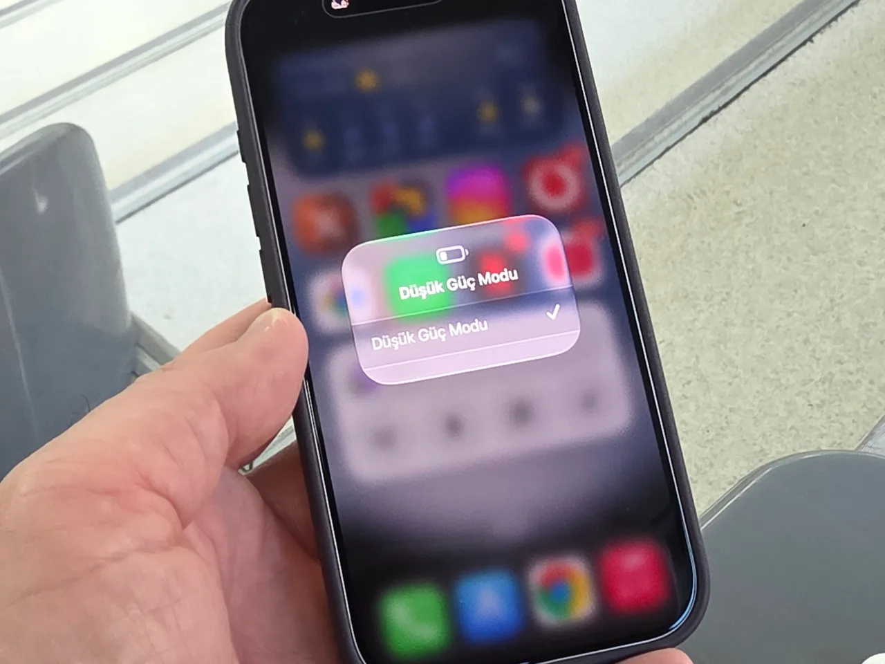 iOS 27 ile Düşük Güç Modu artık daha az performans kaybı sunuyor.