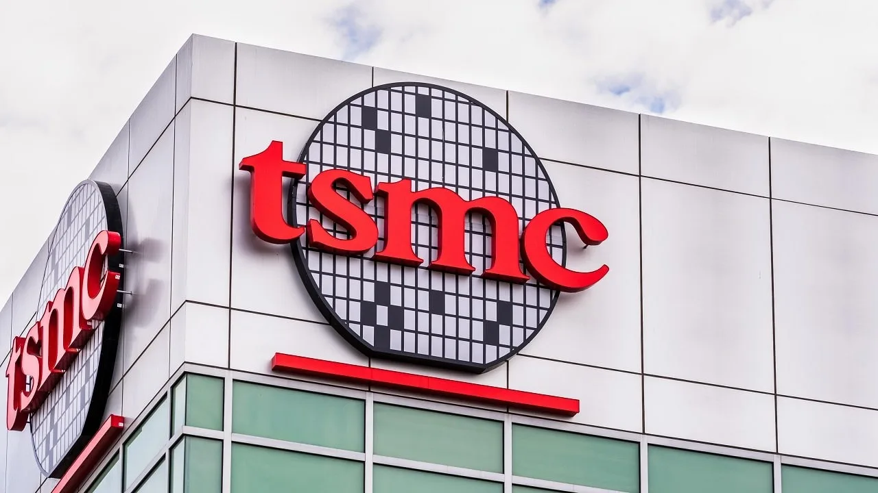 TSMC, yapay zeka alanındaki artan talebe yanıt vermekte zorlanıyor; çip üretiminde kapasiteler sınırları zorlamaya başladı.