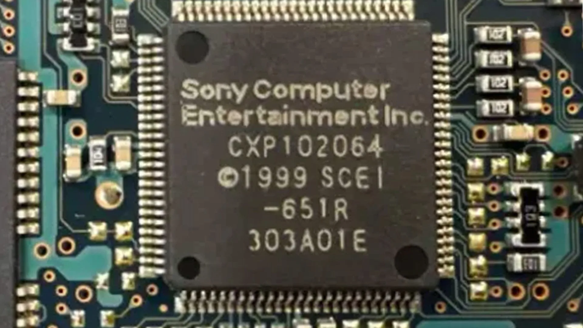 PS2’nin ilk nesil güvenlik çipinin içeriği 26 yıl sonra gün yüzüne çıkarıldı.